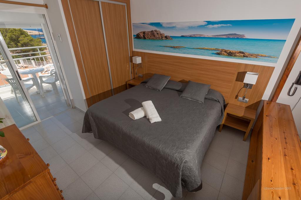 Flats Friends Apartamentos Es Puet Blanc Portinatx Exterior photo